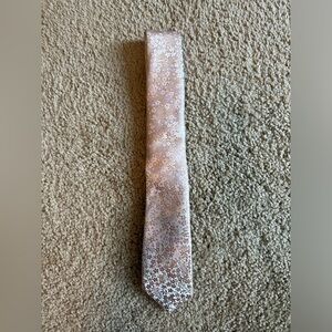 Brand NEW Men’s warehouse pink floral skinny tie Boara brand